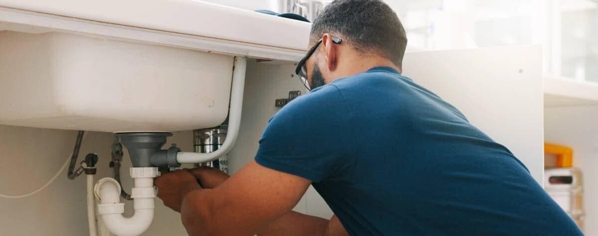 24/7 spoedmonteur LoodgieterService Met Spoed voor acute sanitair reparaties binnen 30 minuten